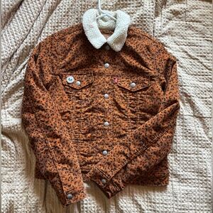 🐈‍⬛Levi’s Corduroy Jacket